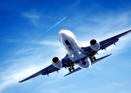 What is the American Airlines Student Discount?
